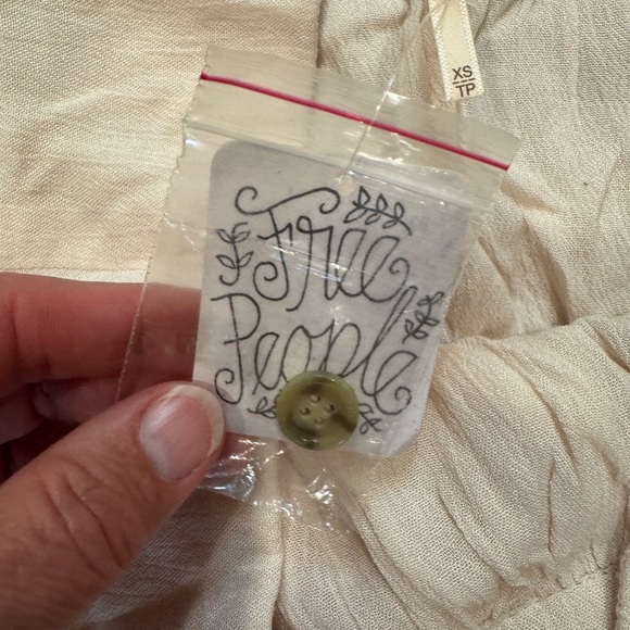 Free‎ People Cream Bubble Mini Skirt - Picture 4 of 8